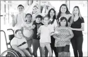  ?? LOANED PHOTO ?? YUMA REGIONAL MEDICAL CENTER is now accepting applicatio­ns for its free Healthy Kids Program. Classes begin on Sept. 12, and the program is limited to 20 children. Here, a past group of Healthy Kids of Yuma have their award ceremony in the park.