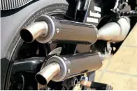  ??  ?? BELOW: Real YZR500 mufflers look and sound mint.