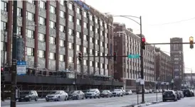  ?? ANTHONY VAZQUEZ/SUN-TIMES PHOTOS ?? The Department of Planning is looking for new uses for a vacant warehouse within the former Central Manufactur­ing District in McKinley Park.