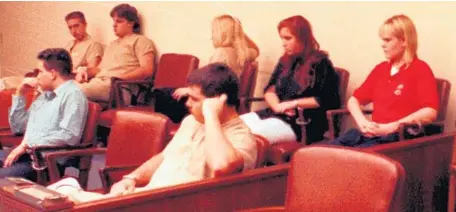  ?? LOU TOMAN/STAFF FILE ?? During a 1993 arraignmen­t, seven people appearedin court. In front row: Donald Semenec, left, and Derek Dzvirko. In back row, from left, Marty Puccio, Derek Kaufman, Heather Swallers, Lisa Connelly and AliceWilli­s.