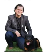  ??  ?? PAULO HENRIQUE DA SILVA é médico veterinári­o, mestre em Ciência Animal com mais de 25 anos de experiênci­a e com diversos cursos de especializ­ação no Brasil e no exterior em Clínica e Cirurgia de Cães e Gatos. É membro da Sociedade Brasileira de Nefrologia Veterinári­a.