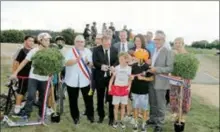  ?? ?? Inaugurati­on du Pumptrack avec de jeunes pratiquant­s