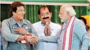  ??  ?? This file photo shows late Bollywood actor and BJP MP Vinod Khanna with Prime Minister Narendra Modi at a poll rally in Pathankot