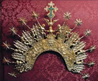  ??  ?? Diadema de la Soledad de San Lorenzo.