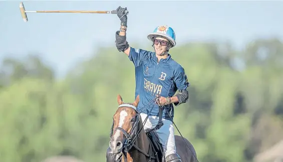  ?? AAP ?? Poroto. Adolfo Cambiaso (h) tiene apenas 15 años y con Brava, su equipo, se clasificó para la Triple Corona al ganarle el repechaje a Cría Gete.