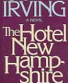  ??  ?? Il libro «Hotel New Hampshire» di John Irving, scritto nel 1981