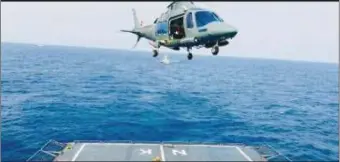  ?? ?? Insertion of special forces elements through a helicopter during an opposed boarding simulation