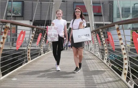  ??  ?? Megan Smith and Klaudia Teter had a shopping trip to Scotch Hall