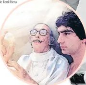  ??  ?? La primera selfie L’autoretrat que es va fer amb Salvador Dalí és una de les imatges més conegudes de Toni Riera