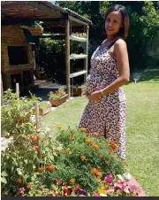  ??  ?? Robyn-Leigh Peregrino’s bump looks gorgeous in florals, soaking up the last of summer.