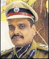  ??  ?? IGP Kunwar Vijay Pratap Singh is part of drug case SIT, along with ADGP Parbodh Kumar and
DGP Chattopadh­yaya.