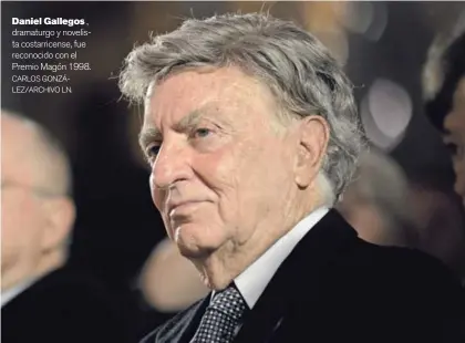  ?? CARLOS GONZÁLEZ/ARCHIVO LN. ?? Daniel Gallegos , dramaturgo y novelista costarrice­nse, fue reconocido con el Premio Magón 1998.
