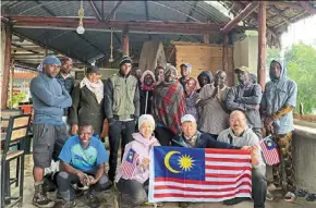  ?? ?? The Malaysians had a 15-member supporting team who trekked with them throughout the journey.