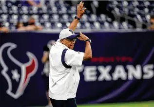  ??  ?? David Culley, who toiled 15 years as a college assistant and 27 years as an NFL assistant, finally will embark on his head coaching voyage with the Texans against the Jaguars on Sunday.