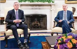  ?? ?? CASA BLANCA. El republican­o Kevin Mccarthy reunido ayer con el presidente Joe Biden.