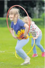  ??  ?? Leading the way Emily Murray takes the lead in the P1 obstacle race