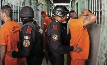  ?? | ARCHIVO ?? El más reciente reporte del Inegi señala que ninguno de los reclusos extorsiona­dos presenta queja o denuncia.