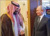 ??  ?? Vladimir Poutine, « faiseur de guerre et de paix » au Moyen-Orient. Ici avec le prince héritier saoudien Mohammed ben Salmane, hier, à Riyad. (Photo AFP)