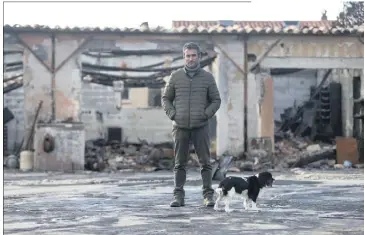  ?? (Photos Luc Boutria) ?? Sinistré des grands incendies de l’été, Jérôme Massolini ne demande qu’une seule chose : pouvoir redémarrer son activité de gardiennag­e de caravanes, à La Londe-les-Maures.