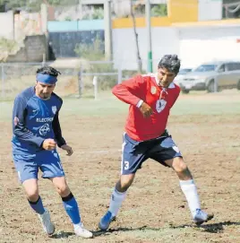  ?? JOSÉ RIVEROS ?? Intenso partido