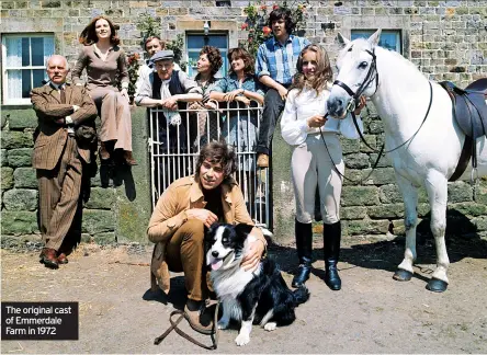  ?? ?? The original cast of Emmerdale Farm in 1972