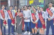  ??  ?? Ruchi Seth and Jimmy Shergill with students at the Youth Conclave
