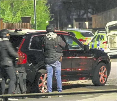  ?? Pictures UKNIP ?? There was a heavy police presence near Collington Terrace and Chestnut Close in Park Wood in the early hours of Sunday morning. Police seized an air weapon.