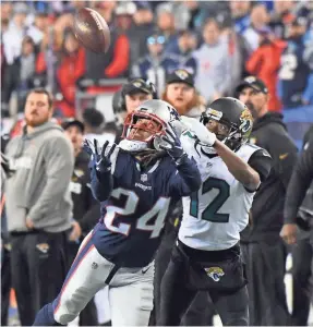  ?? ROBERT DEUTSCH/USA TODAY SPORTS ?? Three plays after being beaten on a 29-yard completion, Patriots cornerback Stephon Gilmore breaks up a fourth-down pass to Jaguars wide receiver Dede Westbrook to seal New England’s victory.