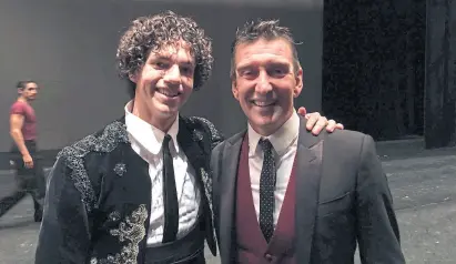  ?? Fotos: enb/ karolina duras ?? Hernández ganó esta semana el Benois de la Danse; en la foto, con Julio Bocca