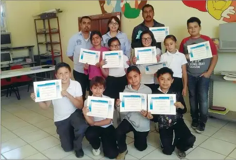  ??  ?? Se impartió el taller en la escuela Ignacio Zaragoza