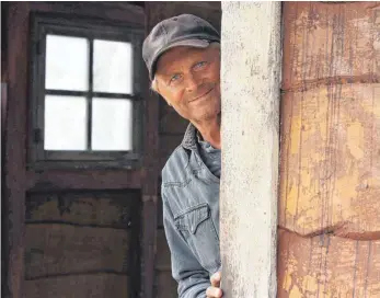  ?? FOTOS: DPA ?? Stahlblaue Augen: Terence Hill in „Mein Name ist Somebody – Zwei Fäuste kehren zurück“.