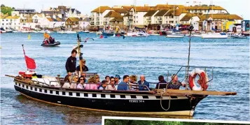  ??  ?? Left: The ferry between Teignmouth and Shaldon on the River Teign.