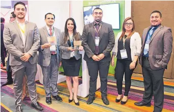  ??  ?? Galardón. Por segundo año consecutiv­o Banco Promerica fue premiado en la categoría de Servicios Financiero­s y Banca Online en El Salvador.