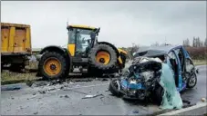  ??  ?? L’ONISR a recensé 984 accidents impliquant un tracteur agricole entre 2013 et 2017.