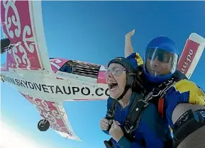  ?? SUPPLIED ?? Skydive Taupo¯ will be helping to faise funds for the Cancer ociety on Sunday November 5.