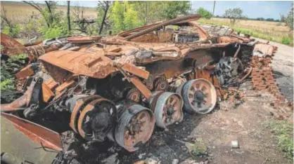  ?? // ABC ?? Los restos de la torreta de un tanque ruso destruido se pueden ver en el oblast de Mykolaiv