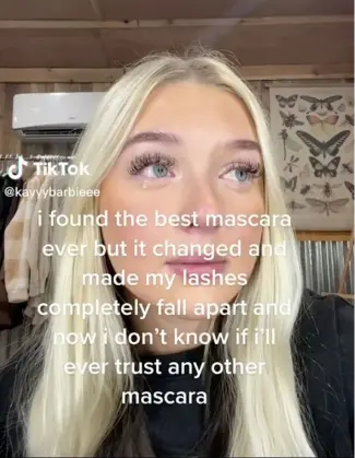  ?? ?? Example of the use of "mascara" online TikTok @kayyybarbi­eee