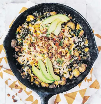  ?? PHOTOS: LAUREN TOYOTA/PENGUIN CANADA ?? This breakfast skillet will give you the energy to face the day.