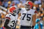  ?? GREGORY SHAMUS / GETTY IMAGES ?? Joel Bitonio (75) was a second alternate for the Pro Bowl and did not miss a play last year, helping the Browns average 4.46 yards per rush.