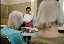  ?? ?? Jenny Pardini, community education coordinato­r for Legal Assistance for Seniors, gives a workshop on advance health care directives on April 12at LARPD Senior Services Center in Livermore.