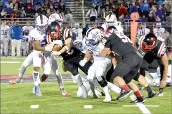  ??  ?? Blackhawk senior Zaine Holley (No. 2) took off like a freight train gaining yardage for the Blackhawks.