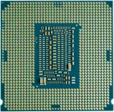  ??  ?? CPUs der Coffee-Lake-Refresh-Reihe wie der Core i9-9900K passen weiterhin in den Sockel LGA 1151.