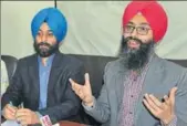  ?? GURMINDER SINGH/HT ?? Ravneet Singh (right) and his colleague in EcoSikh, Jaspreet Singh, in Ludhiana on Wednesday.