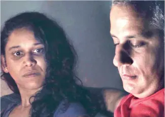  ?? F.E. ?? En “Amelia”, cortometra­je de Robelitza Pérez, actúan Paloma Palacios y Héctor Then.