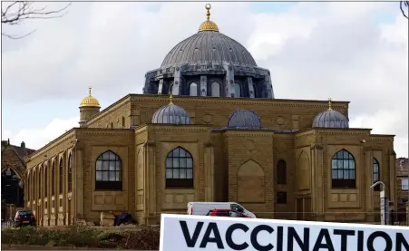  ??  ?? ENCOURAGIN­G TAKE-UP: Bradford Central Mosque is now being used as a vaccinatio­n centre