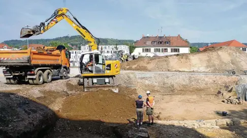  ??  ?? Am Inselplatz in Jena laufen die Vorarbeite­n für den Neubau des Uni-Campus. Dafür besteht enormer Finanzbeda­rf.