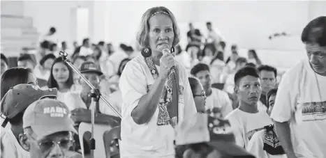 ?? ORLANDO B. DINOY ?? IP SUMMIT. A lumad asks a question during the recently-concluded Indigenous People's Summit in Davao Occidental. The forum aims to attain sustainabl­e peace and developmen­t in the area.