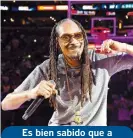  ??  ?? Es bien sabido que a Snoop Dogg le gusta la música regional mexicana.