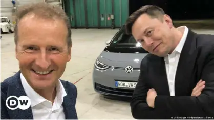  ??  ?? VW CEO Herbert Diess has praised Tesla boss Elon Musk's achievemen­ts on several occasions in the past