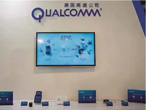  ?? REUTERS PIC ?? Qualcomm Inc has announced major share buyback and paid a US$2 billion breakup fee following the abandoned takeover attempt of NXP Semiconduc­tors.